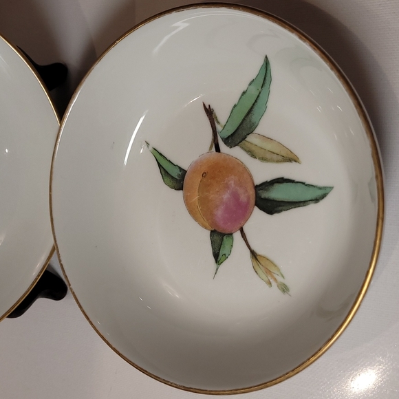 Vintage 1961 Royal worcester evesham gold trim salad small bowl 5.5" set of 2 - Picture 3 of 6